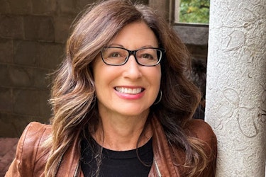  Headshot of Diana Zelvin, business coach. 